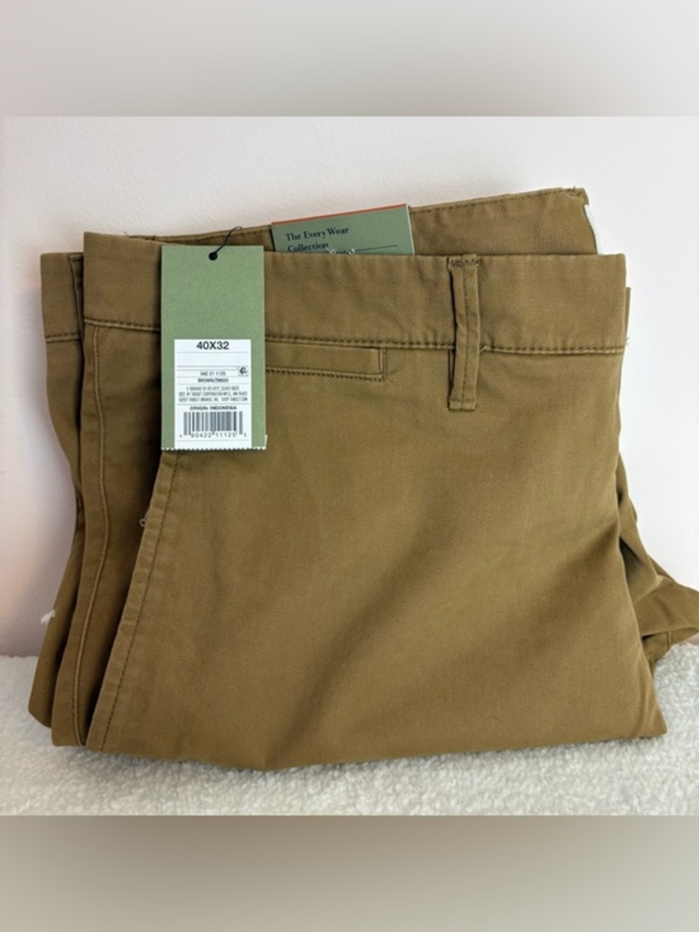 Goodfellow & co- Men’s Tan Chino‎ Pants - Classic Fit, new with tags 40x32